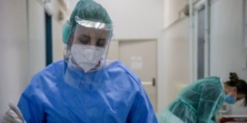 Alldaynews.gr Κοροναϊός: Εφιαλτικά τα ποσοστά θνησιμότητας στην Ελλάδα – Δραματική σύγκριση με Γαλλία, Ιταλία, Βρετανία