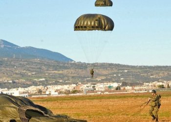 Σοκ στη Μονάδα Αλεξιπτωτιστών στον Ασπρόπυργο-Δύο στρατιώτες τραυματισμένοι