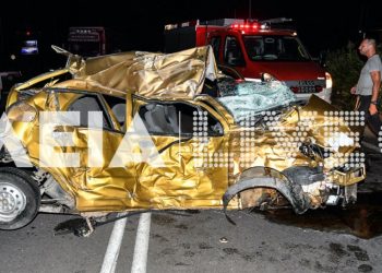 Matiz καρφώθηκε σε νταλίκα-Ένας Νεκρός[Σοκαριστικές Εικόνες]