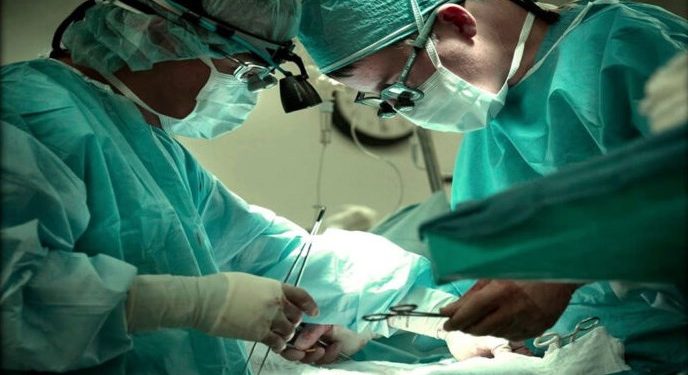 Έδωσε το νεφρό της στον αστυνομικό που την είχε συλλάβει