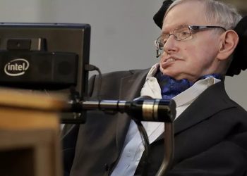 Στίβεν Χόκινγκ: Ανατριχιαστικές αποκαλύψεις για την ερωτική του ζωή