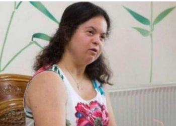 Alldaynews.gr Μπράβο της! Η Ελένη έγινε η πρώτη απόφοιτος πανεπιστημίου με σύνδρομο Down