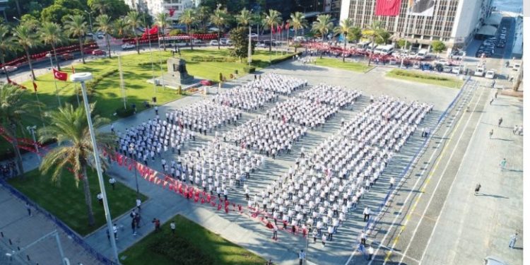 Τουρκία: Φιέστες με μίσος και φανατισμό κατά της Ελλάδας στη Σμύρνη[videos]