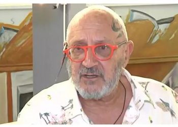 Δημήτρης Αρβανίτης: “Ήρθε για γύρισμα και μύριζε τσικνίλα από πάνω μέχρι κάτω! Τον έστειλα να πλυθεί”