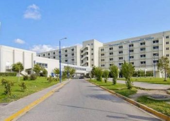 Έλληνας παρουσιαστής ήθελε να αυτοκτονήσει! Έγκαιρη κίνηση της ΕΛΑΣ μετά από αναρτήσεις στα social (pics)