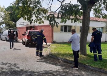 Εδώ βρήκε τον Θάνατο ο 40χρονος Πυροσβέστης-Έπλεναν οδόστρωμα και έπεσε Νεκρός[photos]