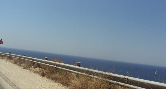 Και όμως δεν είναι τροχαία: Το μυστικό του δρόμου με τις περισσότερες πτώσεις αυτοκινήτων στην Ελλάδα[photos]