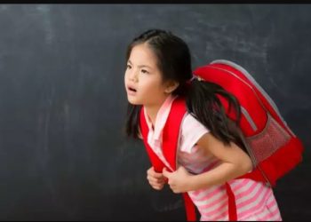 Μέχρι πόσα κιλά πρέπει να είναι η σχολική τσάντα για την σπονδυλική του στήλη του παιδιού