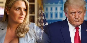 Πρώην μοντέλο για σ3ξουαλική επίθεσηΤραμπ: “Μου έβαλε τη γλώσσα του μέχρι …”[video]