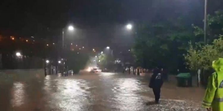 Alldaynews.gr Ιανός-Τώρα: Τρεις αγνοούμενοι στη Μαγουλίτσα – Εκκενώθηκε τμήμα του Μουζακίου