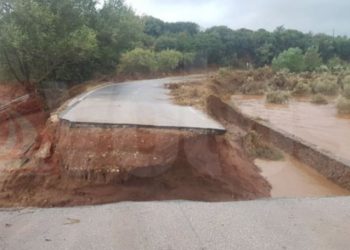 Ιανός – Αλμυρός Βόλου: Κατέρρευσε η γέφυρα στο Αϊδίνι