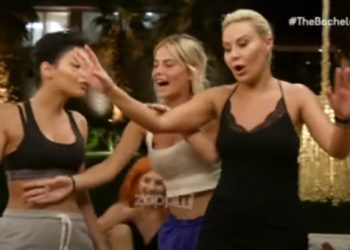 Μαλιοτραβήχτηκαν η Αντζελίνα με την Ερριέτα! «Θα σου βάλω το κεφάλι στη λεκάνη»