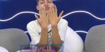 Ο Θέμης έφτιαξε Νύχια και μας τα δείχνει με υπερηφάνεια!![video]