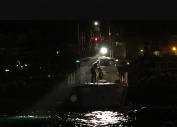 Τραγωδία στη Λέσβο: Ανατροπή αλιευτικού σκάφους-Τρεις Αγνοούμενοι