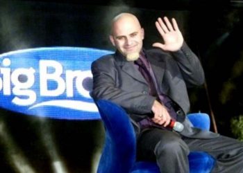Έξαλλος ο Τσάκας με τους παίκτες του Big Brother – «Ένας Τρανσέξουαλ, ένας Πακιστανός, μια Αλβανίδα…»