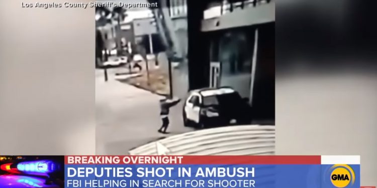 Alldaynews.gr ΗΠΑ: Ενέδρα και εν ψυχρώ πυροβολισμοί σε περιπολικό αστυνομικών – Σοκαριστικές εικόνες (Video)