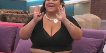 Big Brother-Χωρίς όρια! Γυμνό πλάνο με την Αφροδίτη στο μπάνιο![photo]