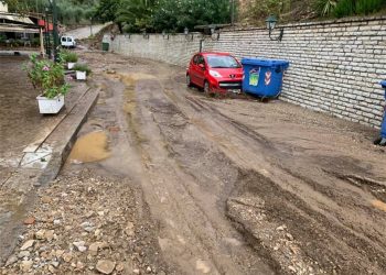 νεροποντή στο Αγρίνιο