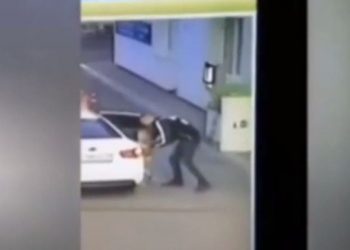 Σοκάρει το βίντεο απαγωγής 4χρονης σε βενζινάδικο