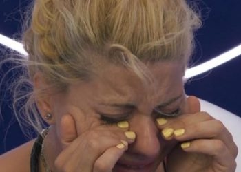 Big Brother: Δεν άντεξε την απόρριψη η Άννα Μαρία και ξέσπασε με λυγμούς (video)