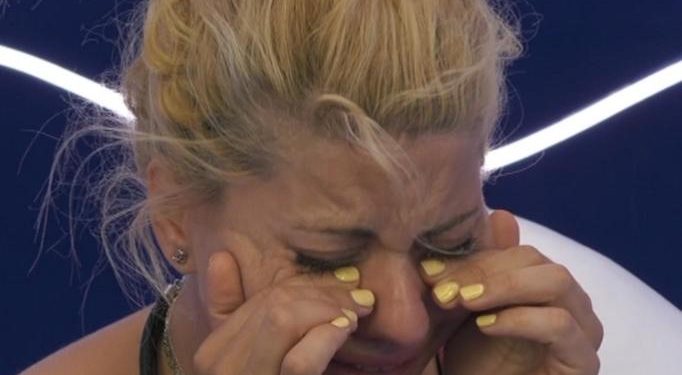 Alldaynews.gr Big Brother: Δεν άντεξε την απόρριψη η Άννα Μαρία και ξέσπασε με λυγμούς (video)