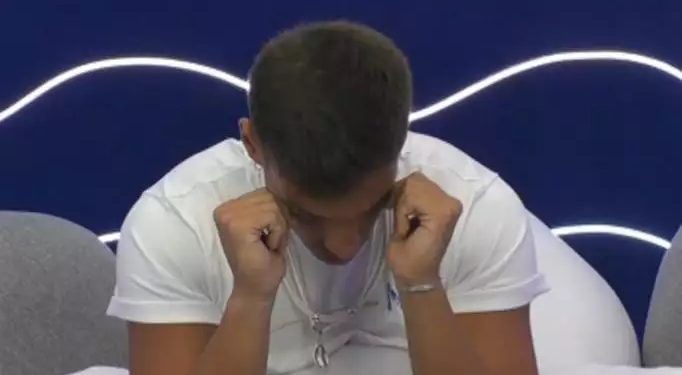 Alldaynews.gr Πλάνταξε στο Big Brother! “Δεν θέλω να το δείξεις στην τηλεόραση”