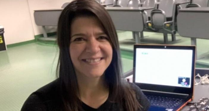 Alldaynews.gr Κορωνοϊός: 46χρονη καθηγήτρια κατέρρευσε και πέθανε κατά τη διάρκεια διάλεξης