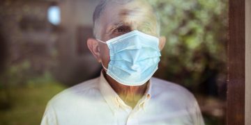 ηλικιωμένοι, παππούς μάσκα κορονοϊός, κορωνοϊός