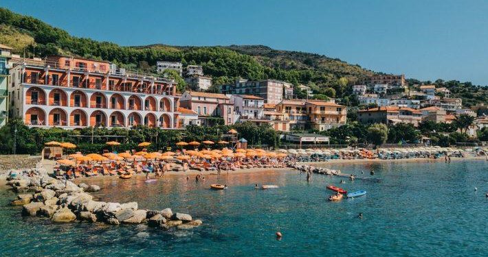 Alldaynews.gr Τρώνε μόνο ό,τι παράγουν: Το χωριό της μακροζωίας που όλοι ζουν μέχρι τα 100