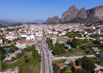 Καλαμπάκα: Μπουνιές σε δημοτικό αστυνομικό επειδή έκοψε κλήση!