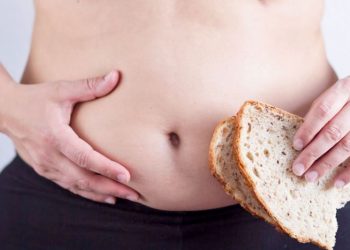 Αν κόψεις το ψωμί, θα μειωθεί το φούσκωμα στην κοιλιά σου;