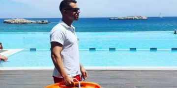 Alldaynews.gr “6 ώρες παλεύαμε με τα κύματα-Παραλίγο θα πέφταμε στα βράχια”-Μιλά ο ναυαγοσώστης που έσωσε τον κολυμβητή