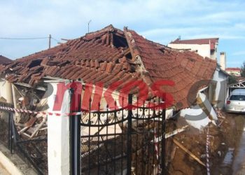 Καρδίτσα: Θλίψη για τον 90χρονο που έμεινε άστεγος – Ο χείμαρρος γκρέμισε το σπίτι του (φωτο)