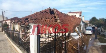 Alldaynews.gr Καρδίτσα: Θλίψη για τον 90χρονο που έμεινε άστεγος – Ο χείμαρρος γκρέμισε το σπίτι του (φωτο)