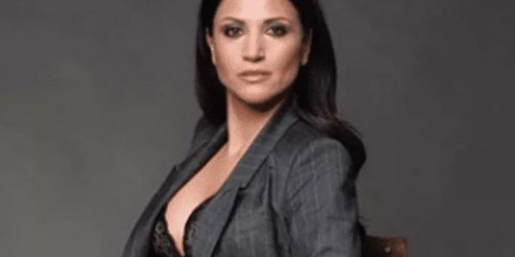 Η Σοφία Παυλίδου ποζάρει topless! Έριξε το Instagram![photo]