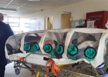 Κορωνοϊός: Κρίσιμες ώρες για τον 25χρονο από την Τήνο – Συνεχίζει να νοσηλεύεται σε ΜΕΘ