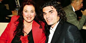 Alldaynews.gr Απίθανο! Ρούλα Βροχοπούλου: Επανεμφανίστηκε ο Αλβανός Φραν – Έτσι είναι σήμερα (Pics)