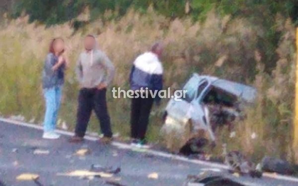 Alldaynews.gr Καρφώθηκε σε νταλίκα – Ένας νεκρός στο τροχαίο έξω από την Θεσσαλονίκη (pics)
