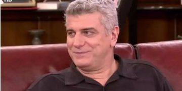 Alldaynews.gr Βλαδίμηρος Κυριακίδης: «Έχουν βρεθεί σε ένα πάρτι και διατυμπανίζουν ότι έκαναν καριέρα στο εξωτερικό»