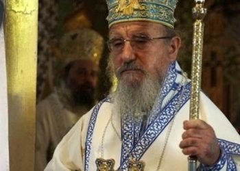 Μητροπολίτης για κορωνοϊό: «Δεν αφήνει ο Θεός, άνθρωπέ μου, μέσα στο Ναό να μολυνθείς»