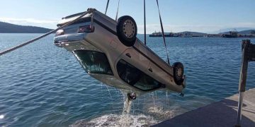 Alldaynews.gr Τραγωδία στο Ξυλόκαστρο: Γυναίκα ανασύρθηκε νεκρή από το αυτοκίνητό της – Έπεσε στη θάλασσα