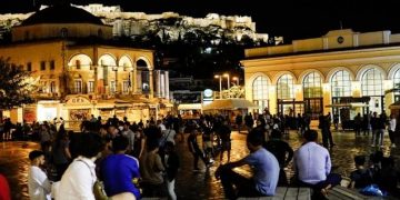 Αθήνα νύχτα Μοναστηράκι