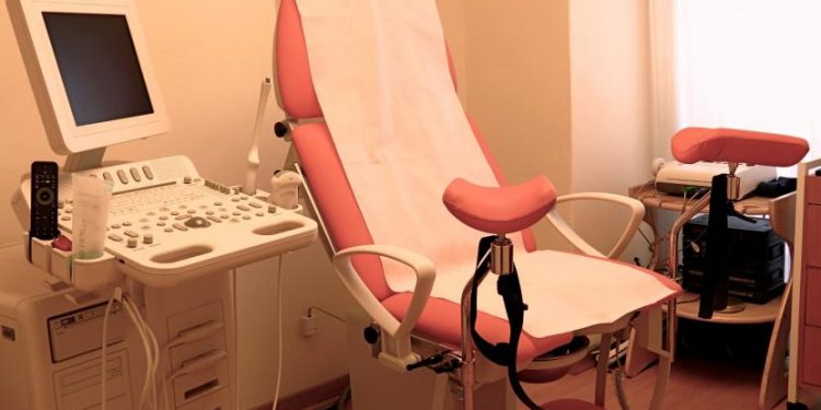 υπέρηχος γυναικολόγος έγκυος εγκυμοσύνη