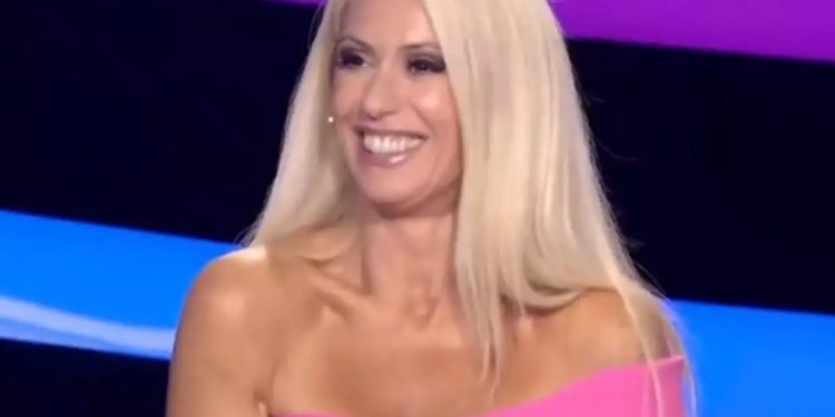 Alldaynews.gr Μαρία Μπακοδήμου J2US