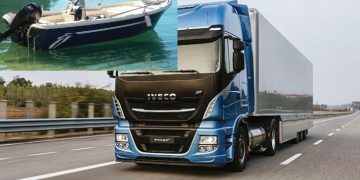 Alldaynews.gr Βάρκα συγκρούστηκε με… φορτηγό στην Εγνατία οδό!