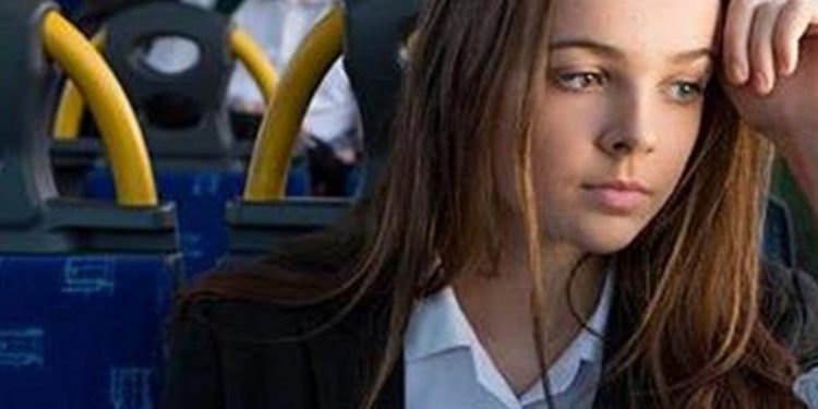 Alldaynews.gr Η κόρη μου αδιαθέτησε πρώτη φορά στο λεωφορείο και τη βοήθησε ένα αγόρι