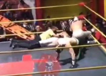 26χρονος Παλαιστής πεθαίνει στο ρινγκ μετά από χτύπημα[video]