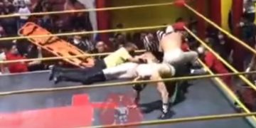 26χρονος Παλαιστής πεθαίνει στο ρινγκ μετά από χτύπημα[video]