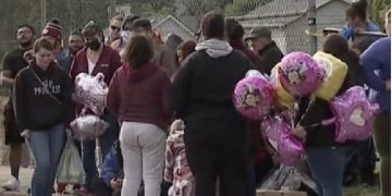 Οικογενειακή Τραγωδία: Μητέρα έκανε όπισθεν και σκότωσε την 3χρονη κόρη της