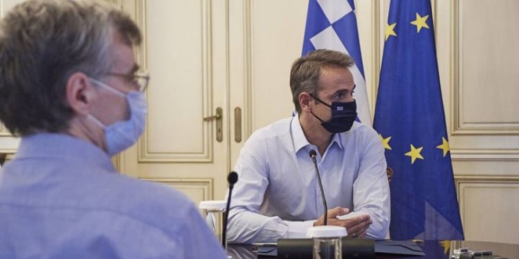 Alldaynews.gr Κορωνοϊός-Νέα μέτρα: Έκτακτη σύσκεψη Μητσοτάκη με Κικίλια, Τσιόδρα και Χαρδαλιά